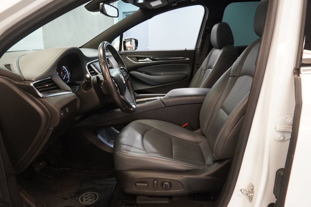 Used 2023 Buick Enclave Essence w/ Experience Buick Package AWD/4WD image 6