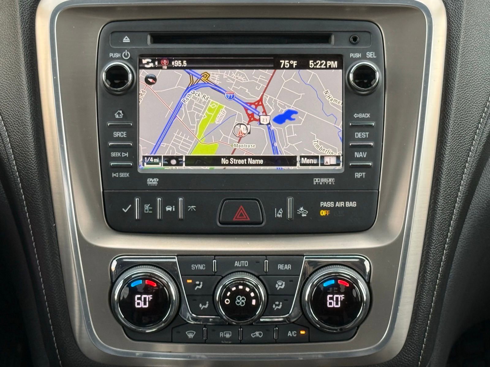 Used 2015 GMC Acadia Denali image 23
