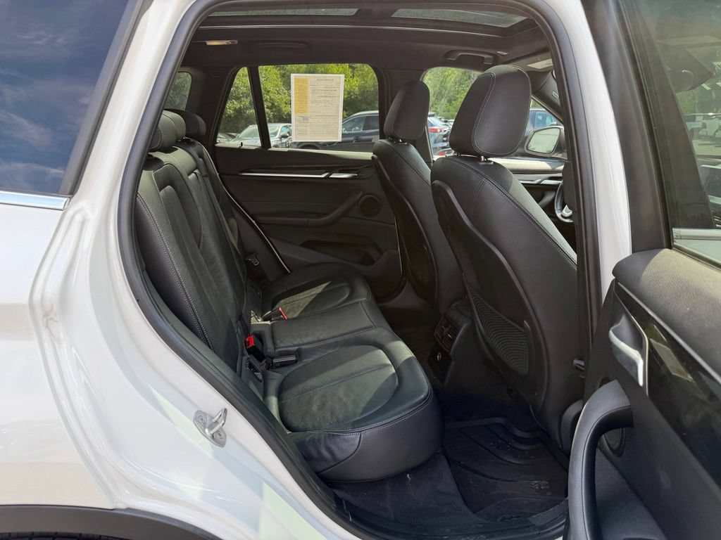 Used 2018 BMW X1 xDrive28i AWD/4WD image 12