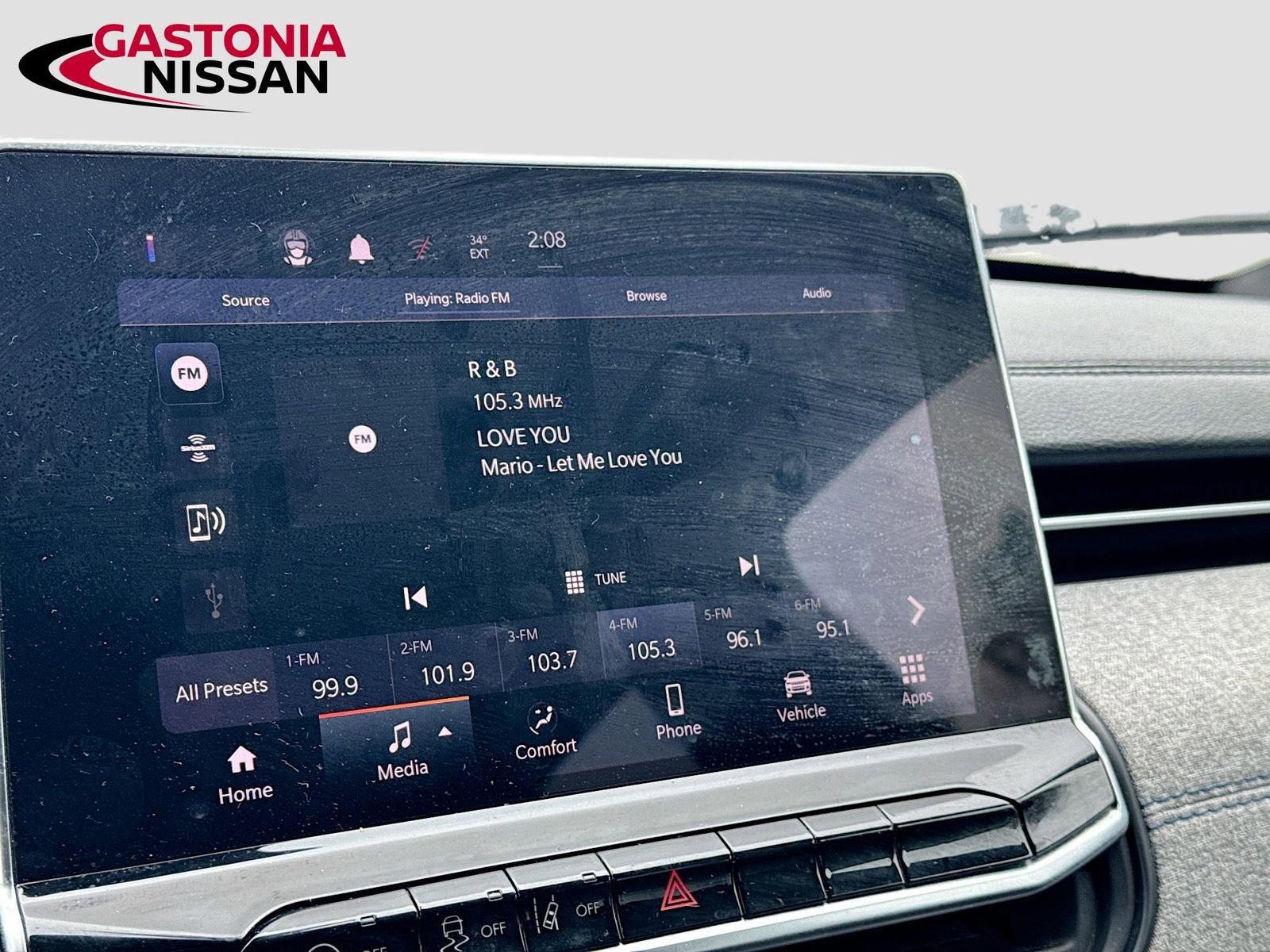 Used 2024 Jeep Compass Latitude image 18