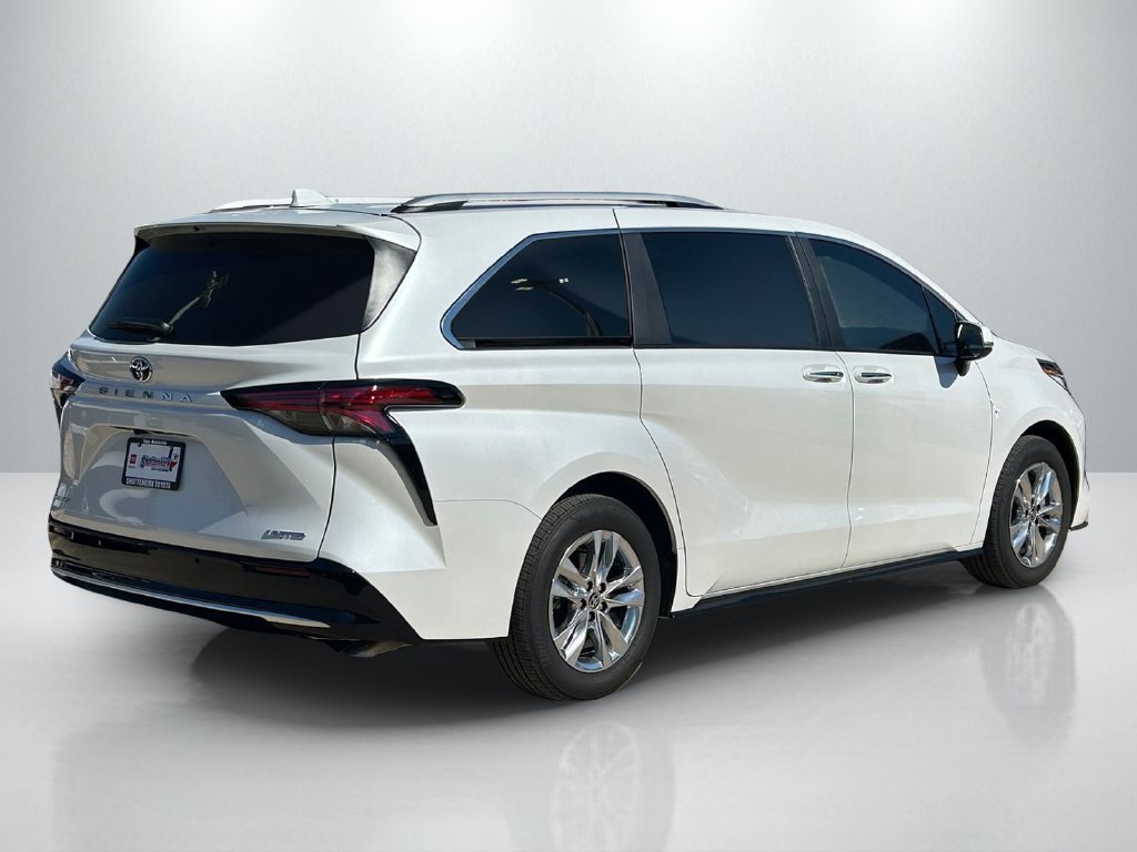 Used 2026 Toyota Sienna Limited AWD/4WD image 5