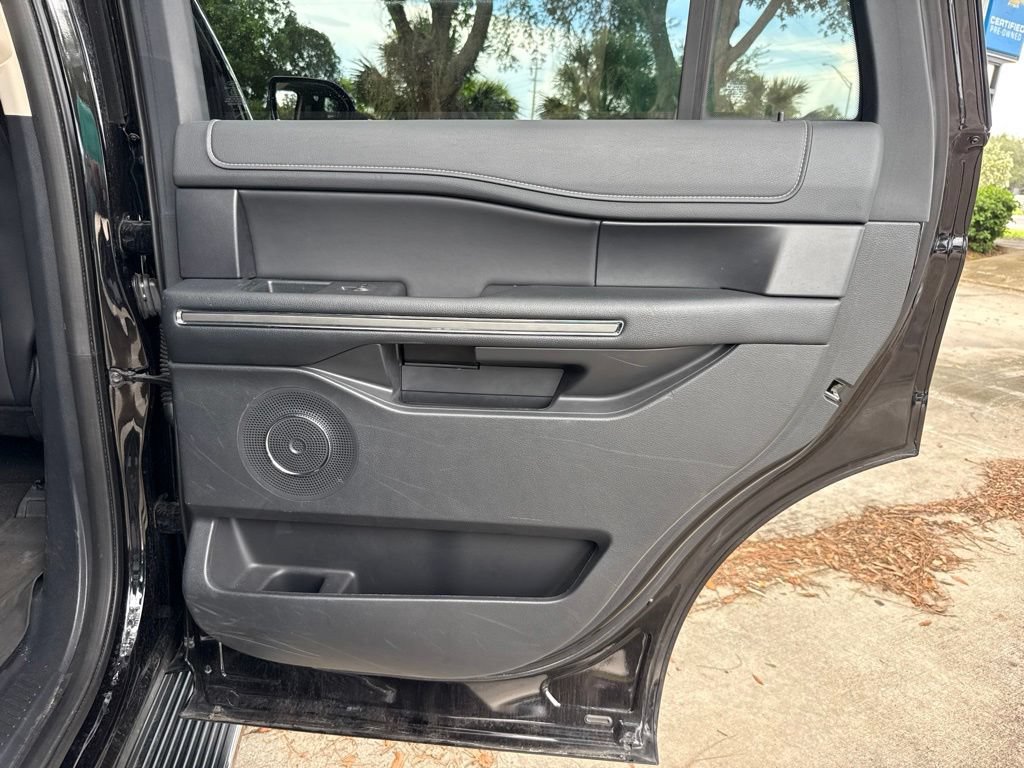Used 2023 Ford Expedition XLT RWD image 21