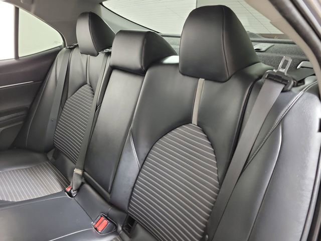 Used 2021 Toyota Camry SE FWD image 13