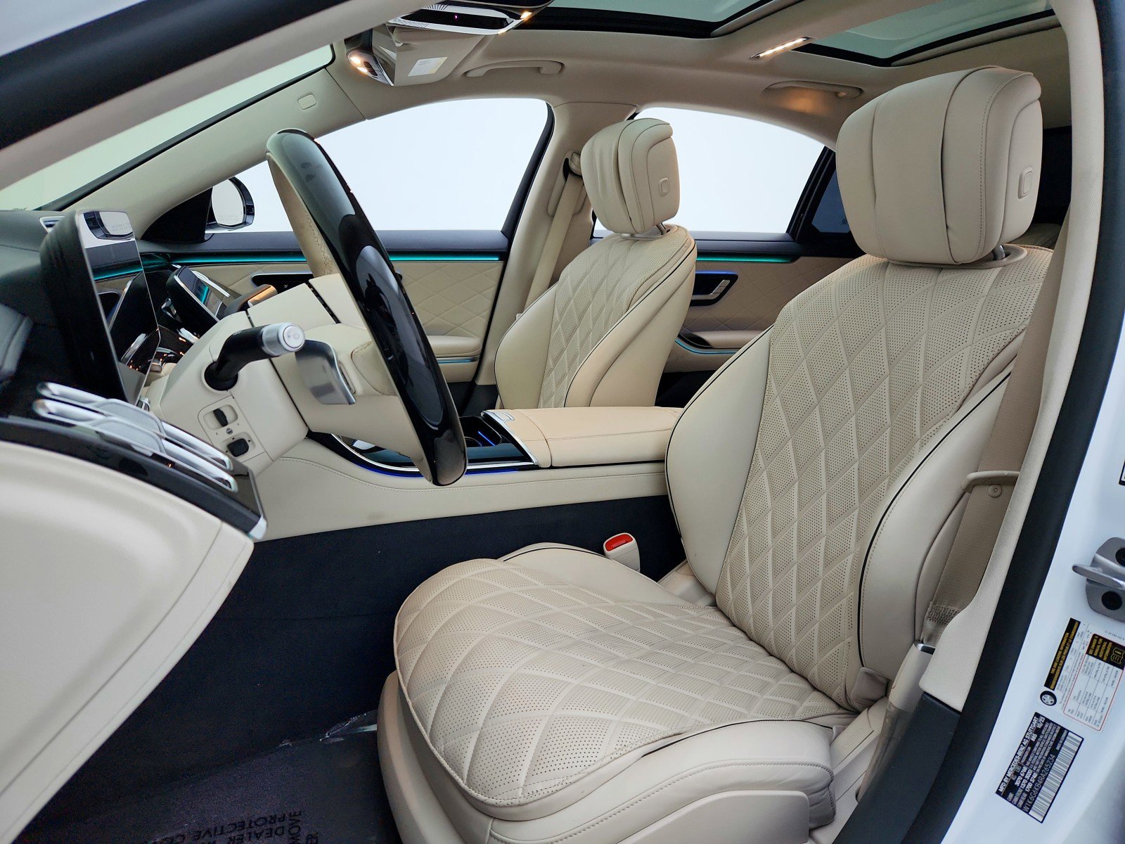 Certified 2024 Mercedes-Benz S 580e 4MATIC Sedan w/ AMG Line image 17