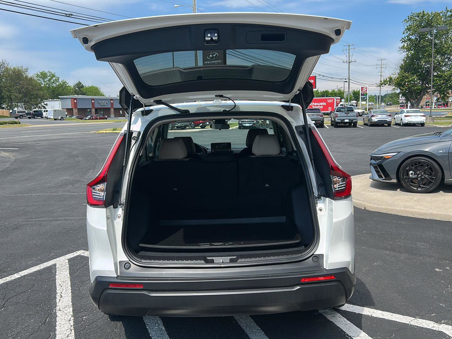 Used 2025 Honda CR-V EX image 7