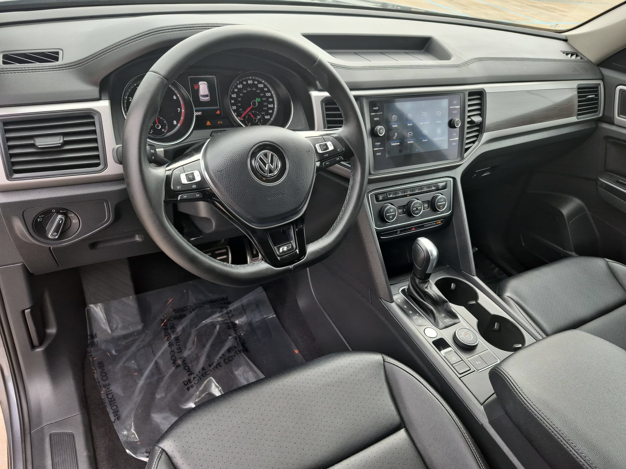Used 2020 Volkswagen Atlas SE w/ Panoramic Sunroof Package AWD/4WD image 10
