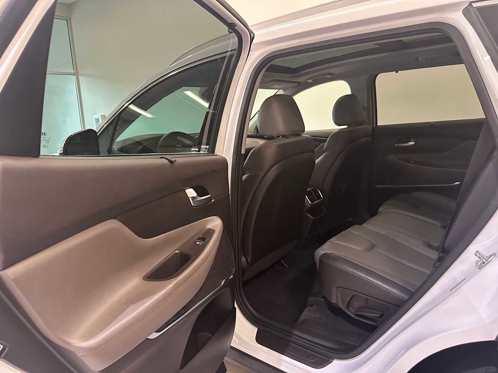 Used 2020 Hyundai Santa Fe SEL AWD/4WD image 24