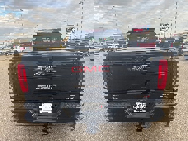 Used 2020 GMC Sierra 3500 AT4 w/ AT4 Premium Package image 4