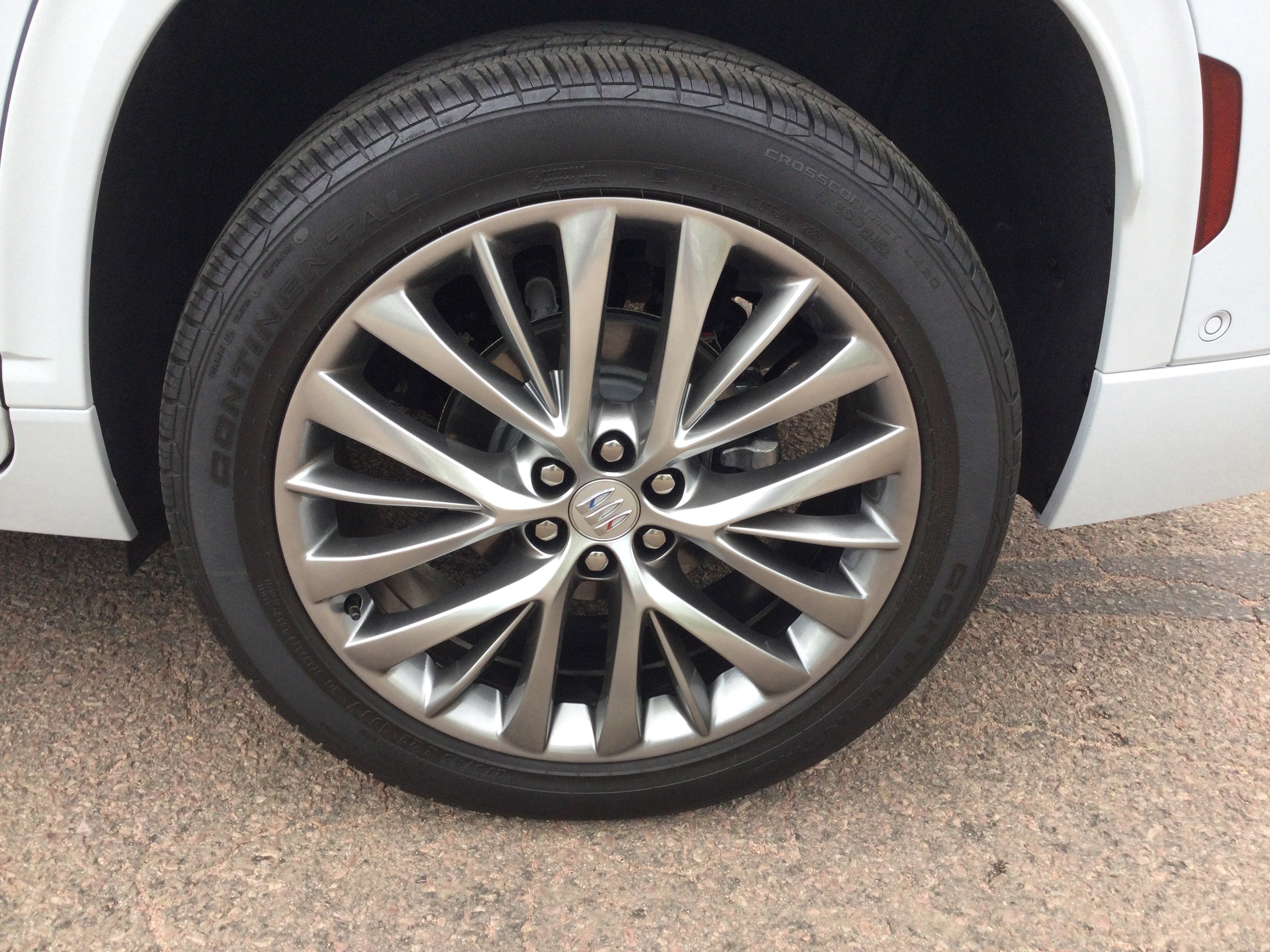 Used 2026 Buick Enclave Avenir w/ Super Cruise Package FWD image 9