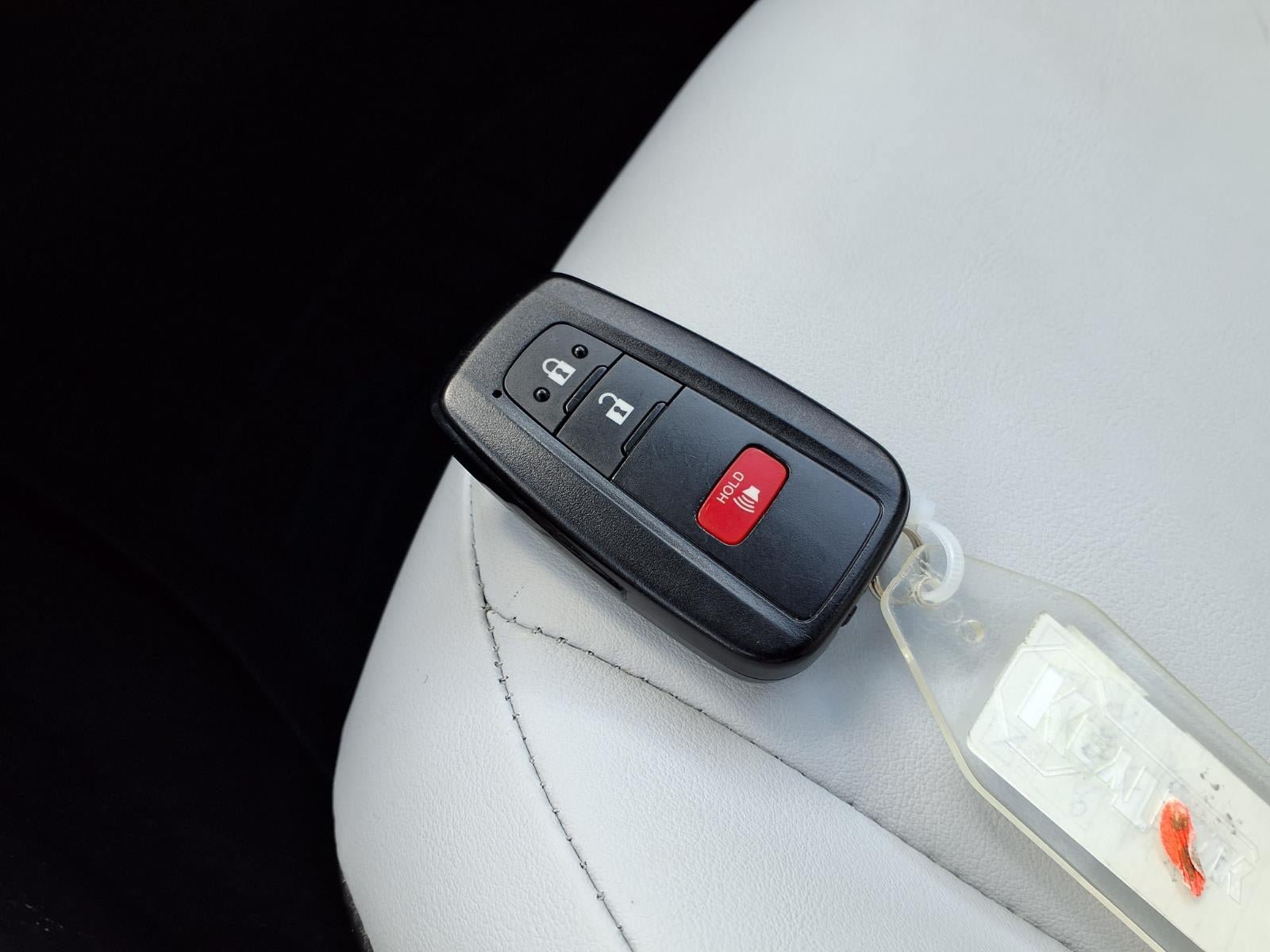 Used 2017 Toyota Prius Four FWD image 17
