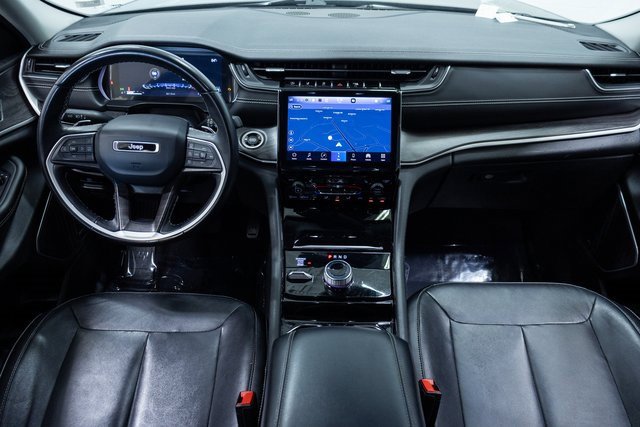 Used 2022 Jeep Grand Cherokee L Limited image 19