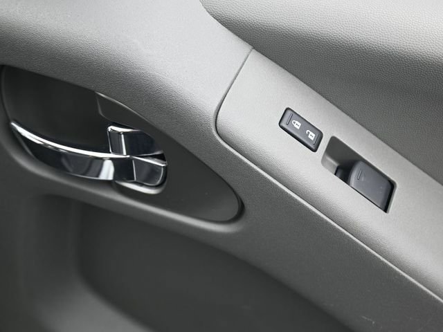 Used 2020 Nissan Frontier SV w/ Midnight Edition Floor Mats image 18