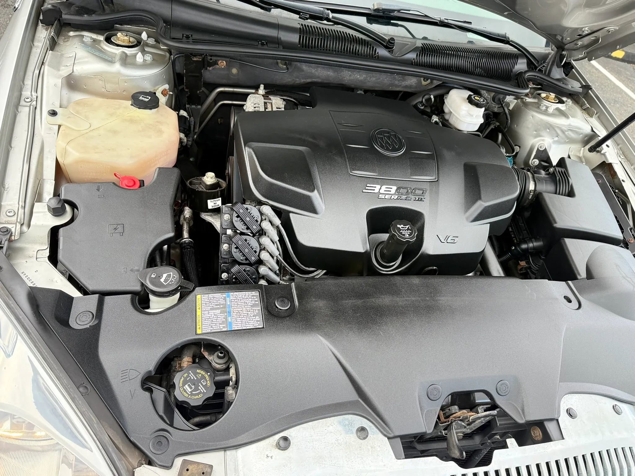 Used 2008 Buick Lucerne CXL w/ Driver Confidence Package image 36