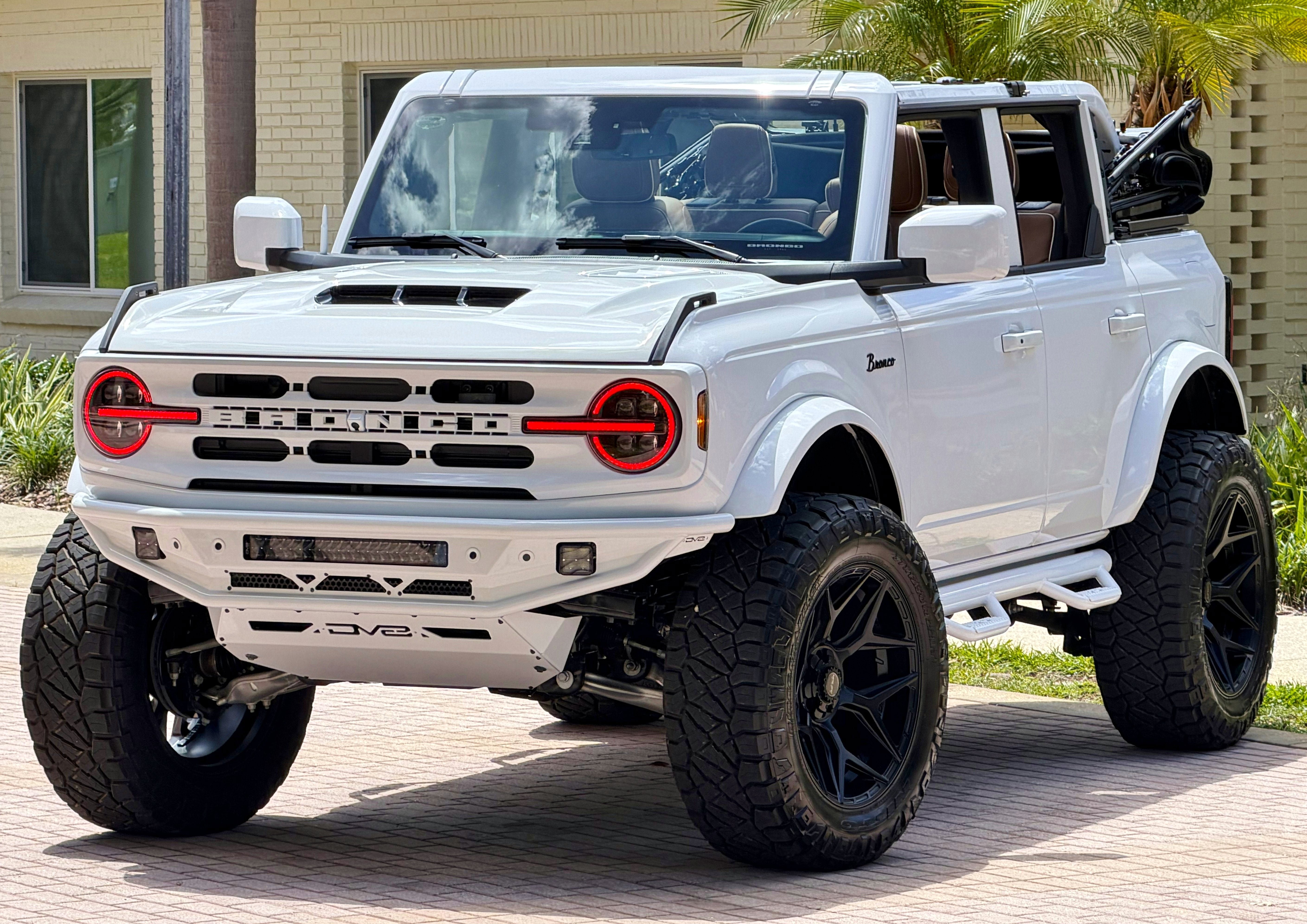 Used 2026 Ford Bronco Outer Banks AWD/4WD image 3