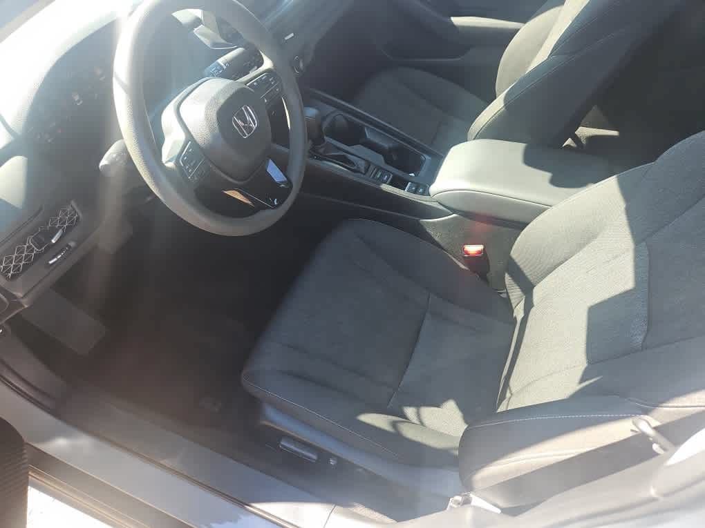Used 2025 Honda Accord SE image 14