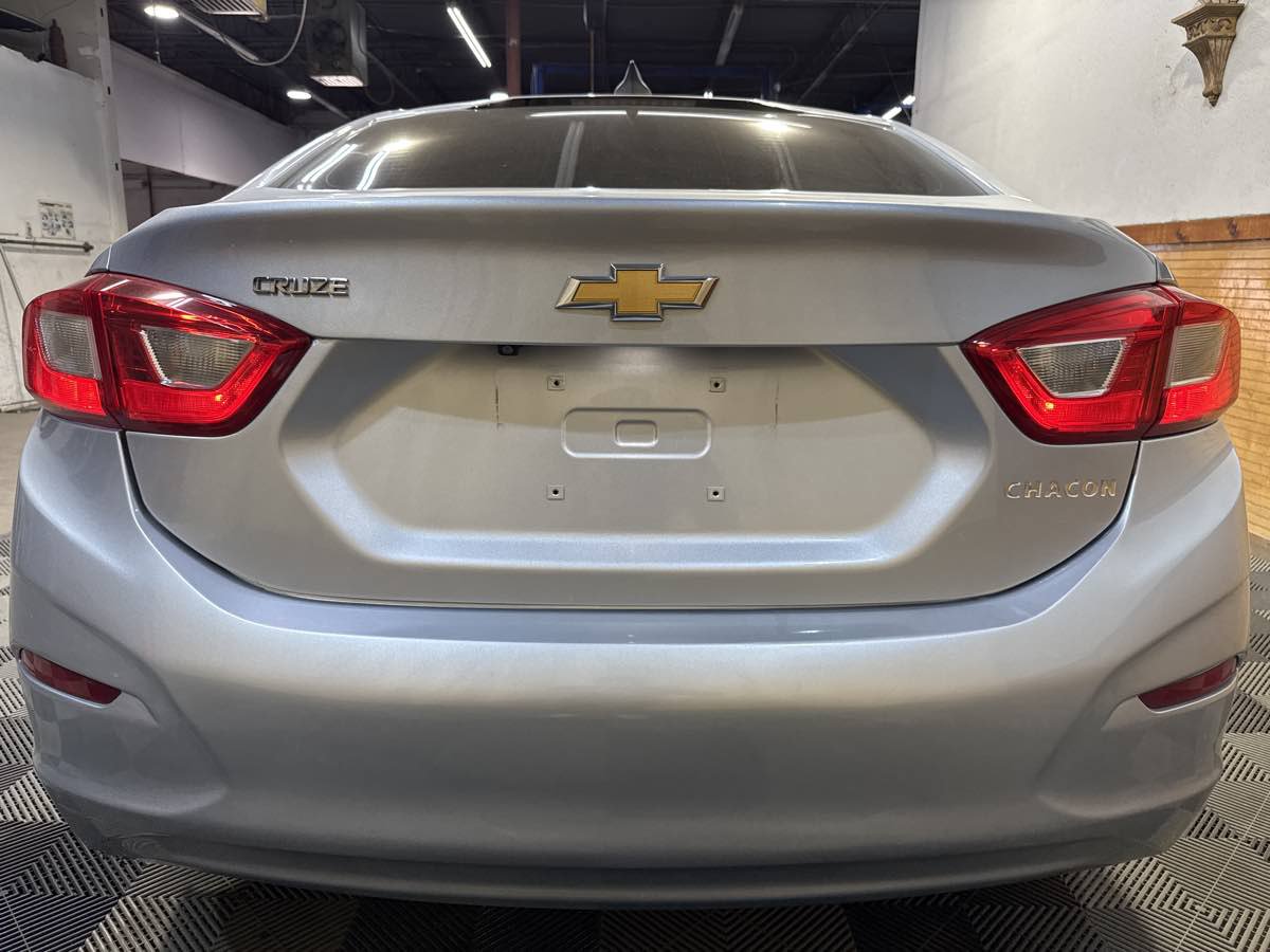 Used 2017 Chevrolet Cruze LS FWD image 4