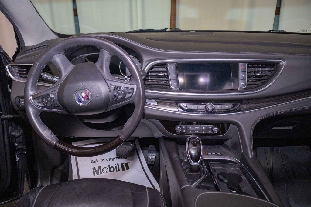 Used 2020 Buick Enclave Avenir w/ Avenir Technology Package image 18