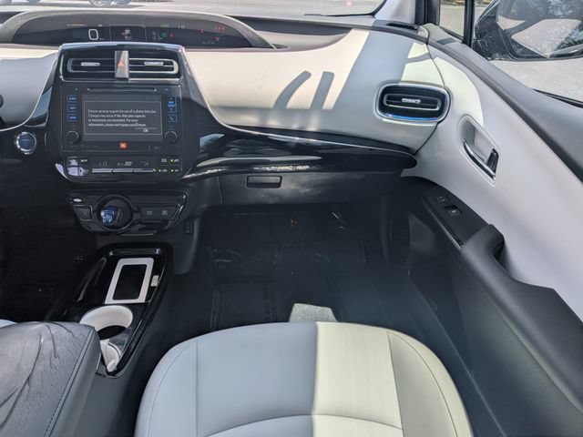 Used 2017 Toyota Prius Four Touring w/ Appearance Package FWD image 17
