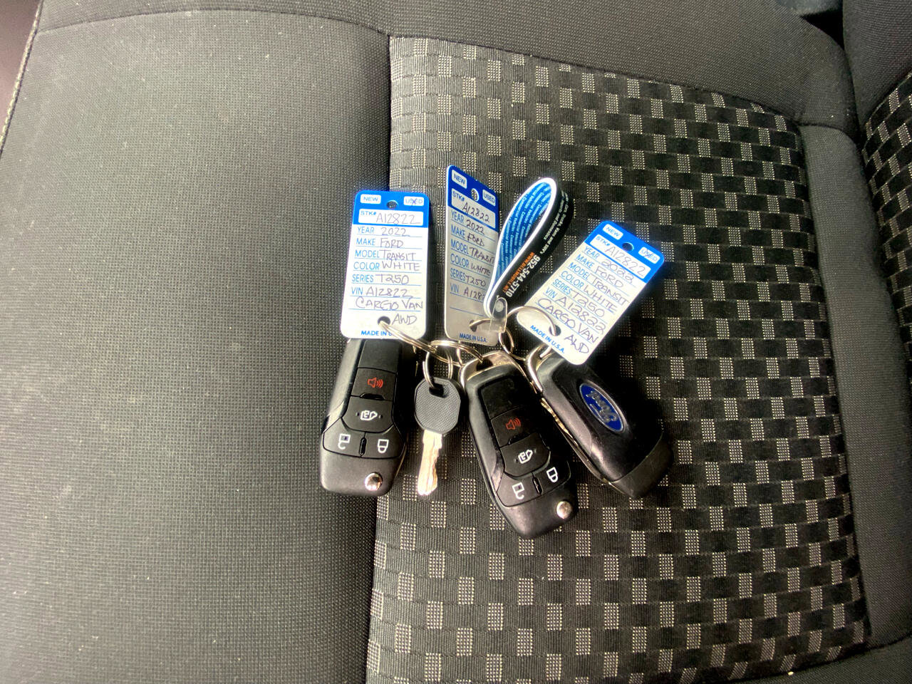 Used 2022 Ford Transit 250 Low Roof AWD image 47