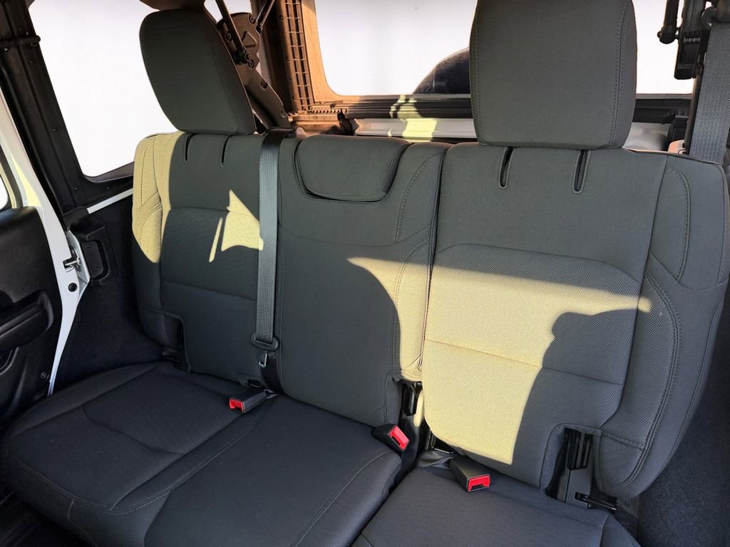 Used 2020 Jeep Wrangler Unlimited Sport image 13