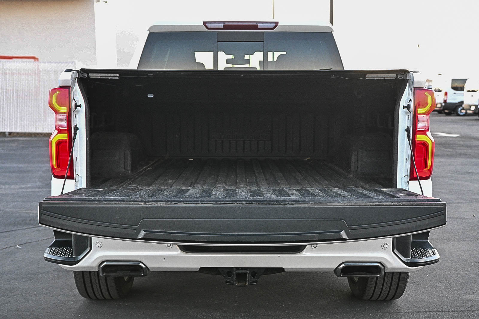 Used 2019 Chevrolet Silverado 1500 High Country image 27