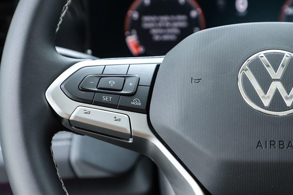 New 2026 Volkswagen Tiguan SE image 59