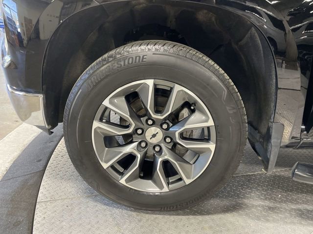 Used 2024 Chevrolet Silverado 1500 LT image 10