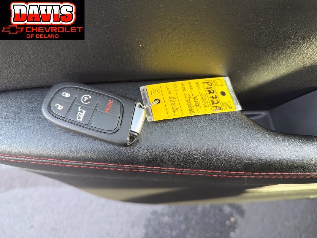 Used 2022 Jeep Cherokee Trailhawk w/ Premium Leather Package AWD/4WD image 15