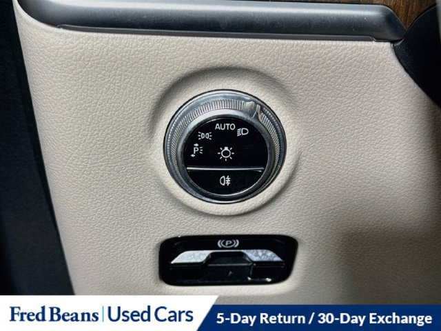 Used 2023 Mercedes-Benz C 300 4MATIC Sedan image 16