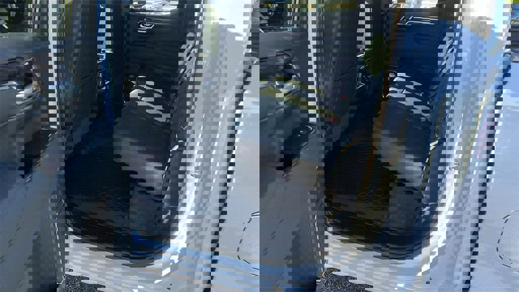 New 2026 Chevrolet Silverado 1500 LTZ w/ LTZ Premium Package image 18