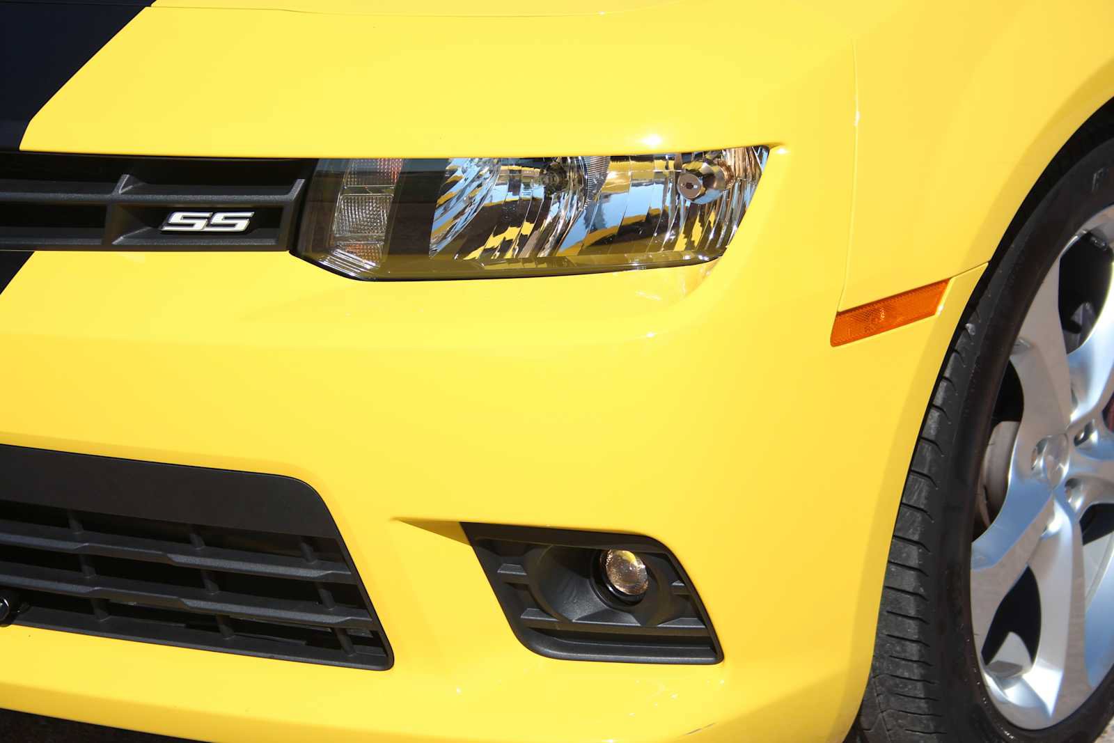 Used 2015 Chevrolet Camaro SS RWD image 7