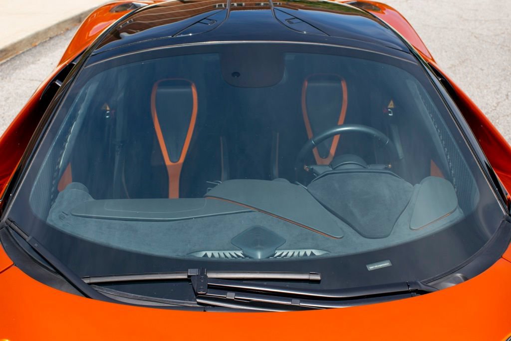 Used 2018 McLaren 720S Performance RWD image 30