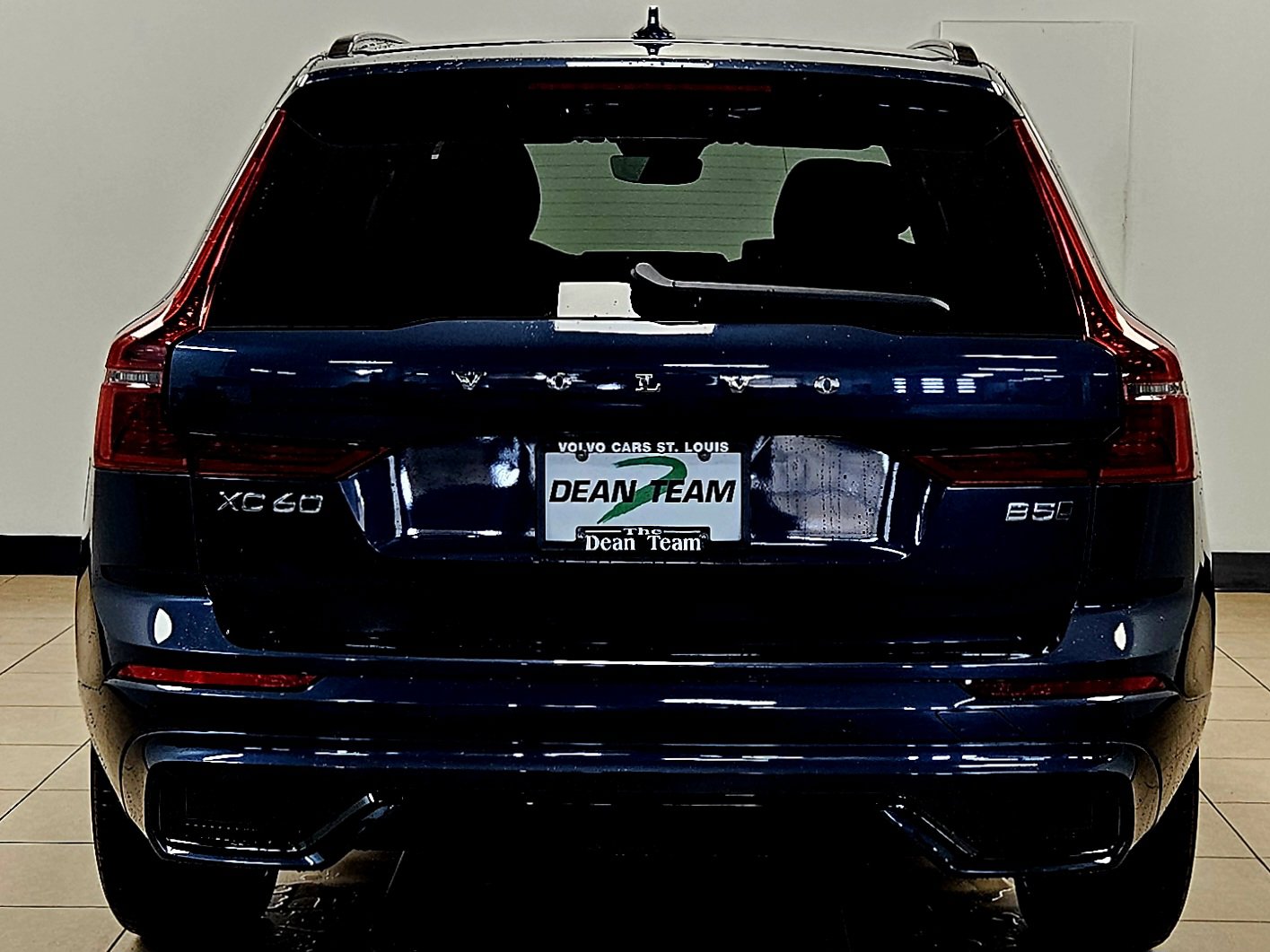 New 2026 Volvo XC60 B5 Core w/ Climate Package AWD/4WD image 9