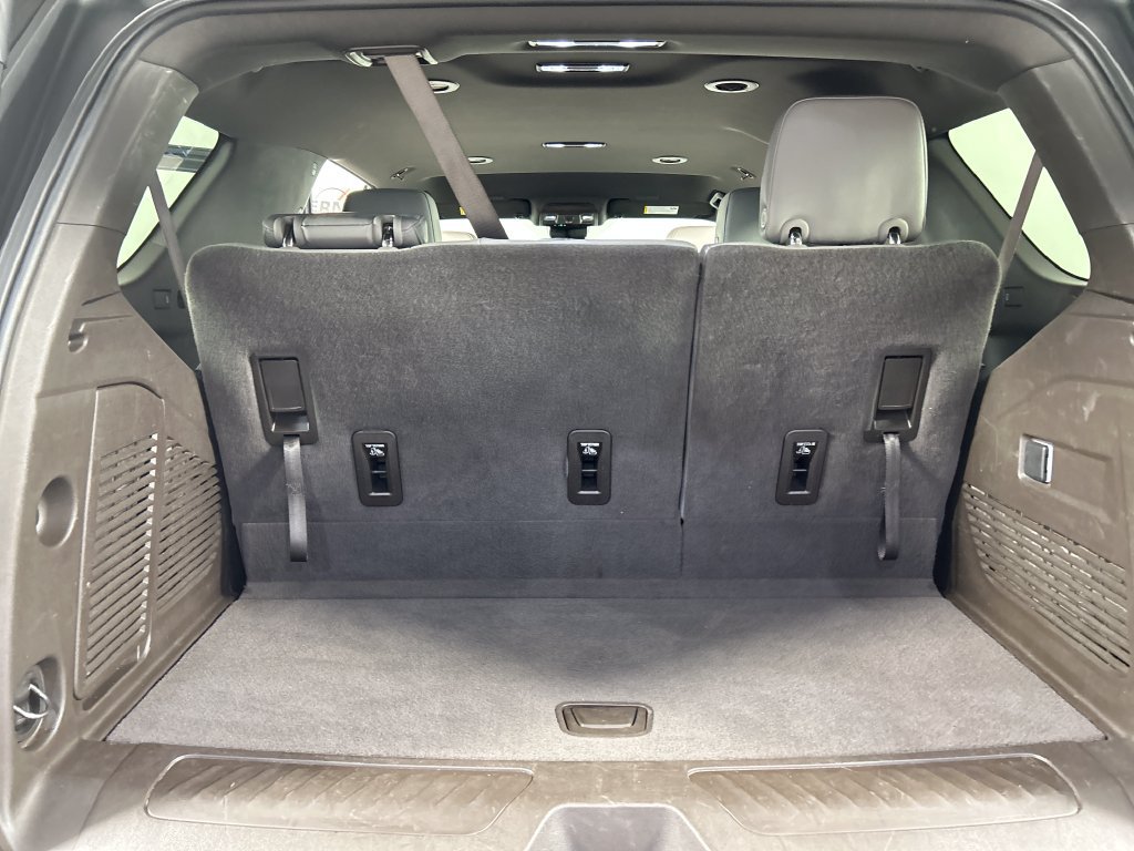 Used 2025 Chevrolet Tahoe LT RWD image 22