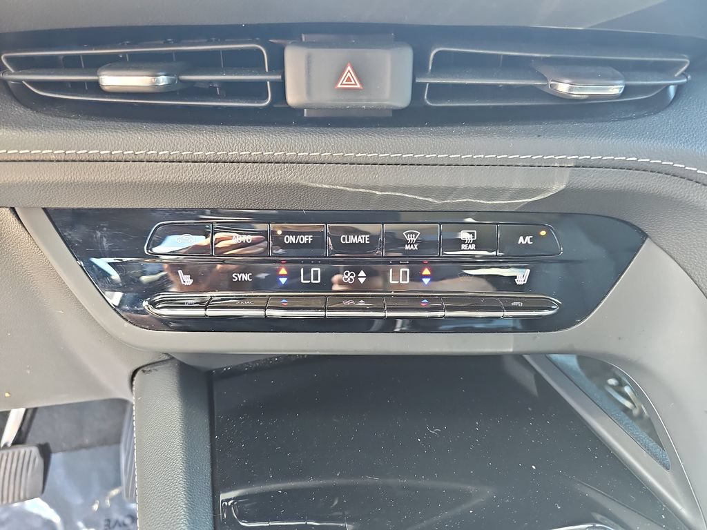 Certified 2023 Buick Envision Essence AWD/4WD image 26