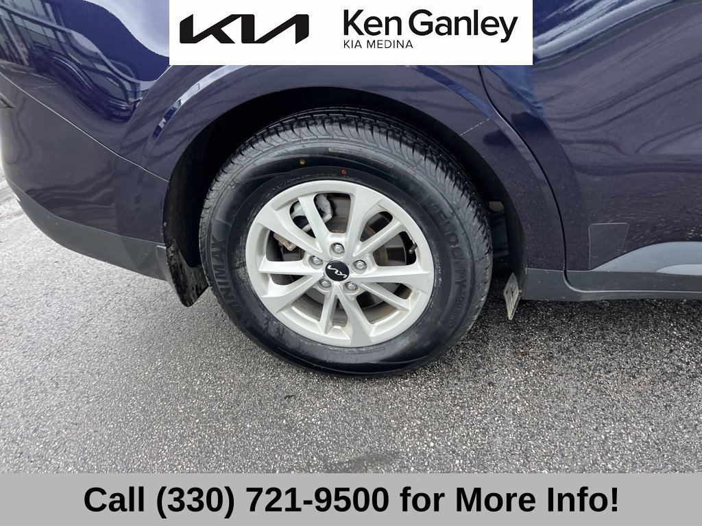 Certified 2024 Kia Carnival LX FWD image 21