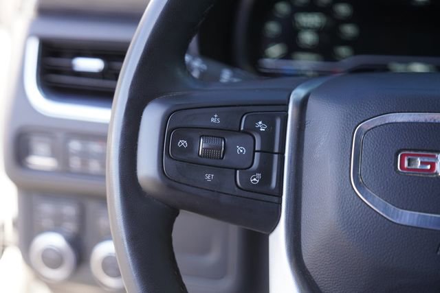 Used 2023 GMC Yukon XL SLT w/ SLT Premium Package image 25