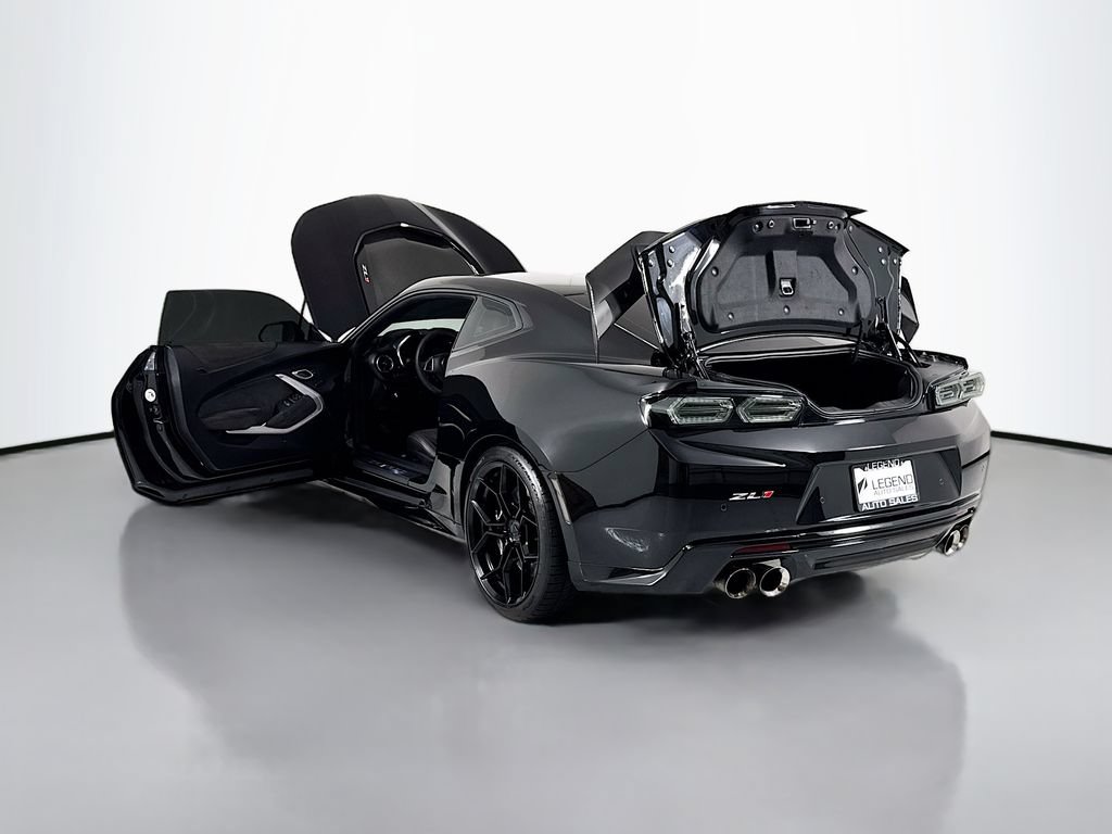 Used 2018 Chevrolet Camaro ZL1 RWD image 36