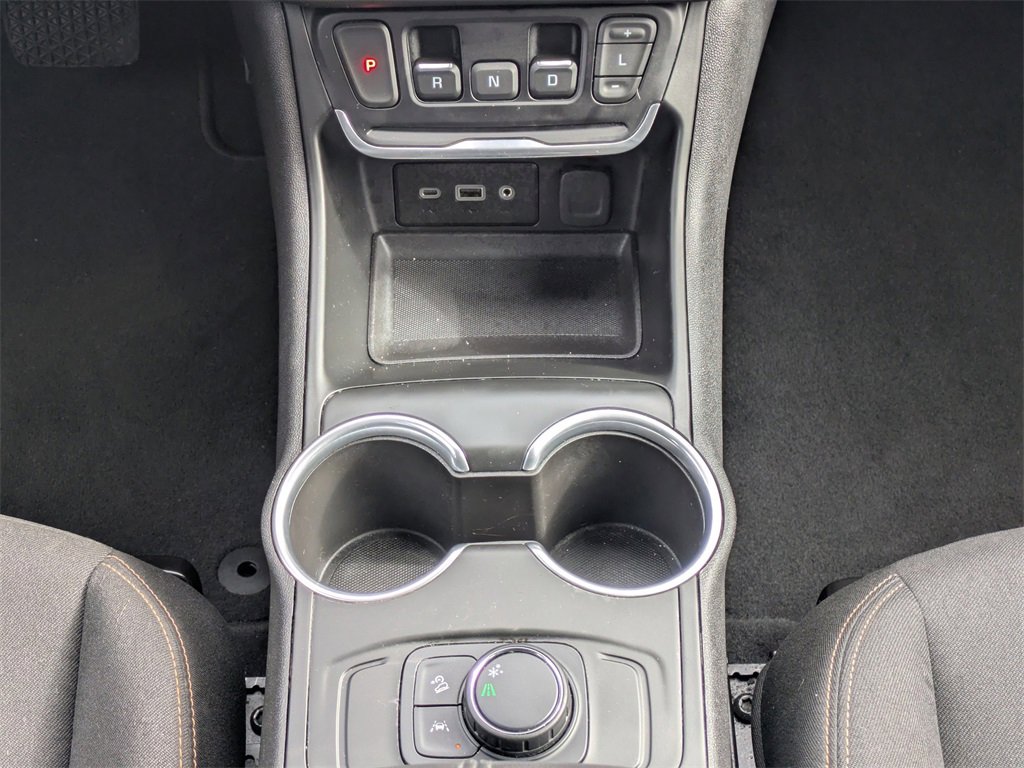 Used 2021 GMC Terrain SLE image 22