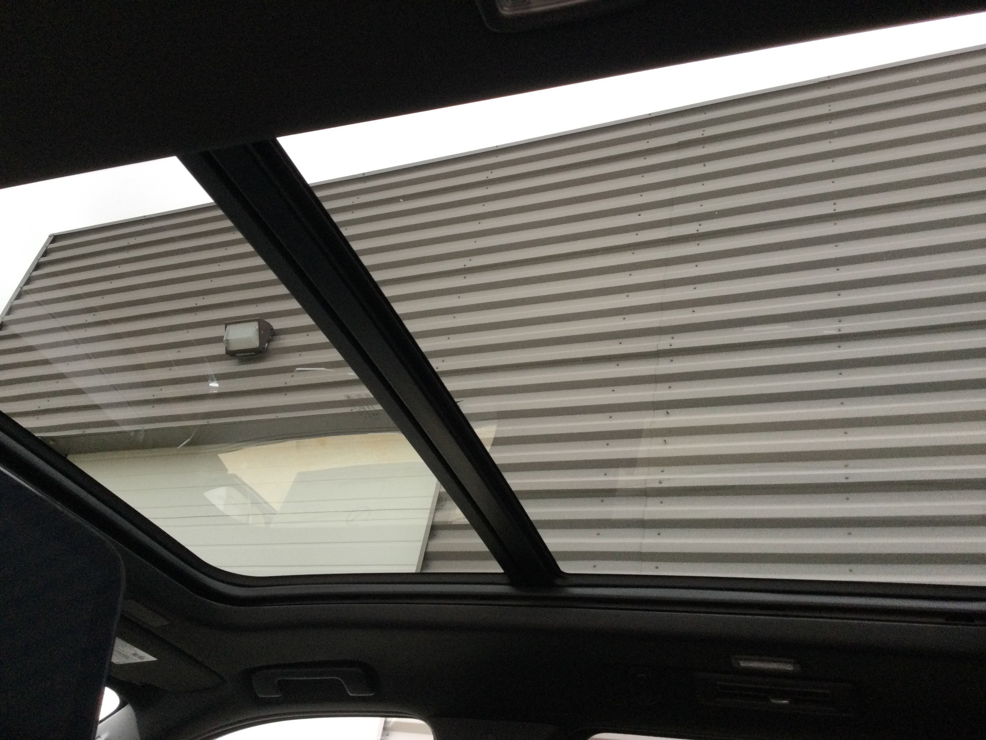 New 2026 GMC Yukon XL Denali w/ Denali Reserve Package image 9