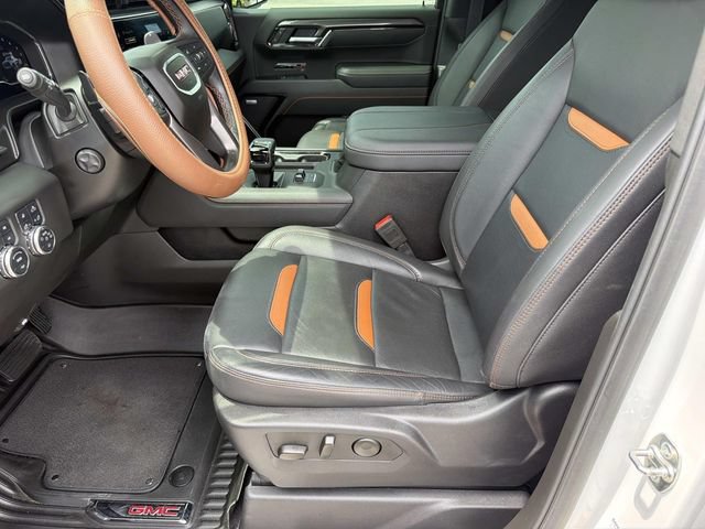 Used 2025 GMC Sierra 1500 AT4 w/ AT4 Premium Package AWD/4WD image 17