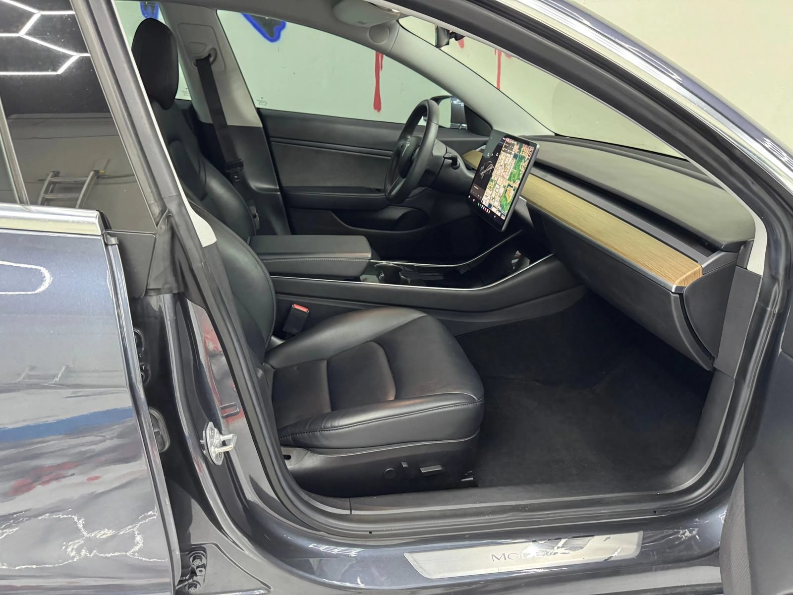 Used 2019 Tesla Model 3 Standard Range RWD image 15
