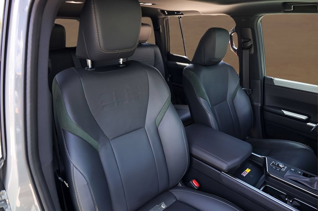 Used 2024 Lexus GX 550 AWD/4WD image 29