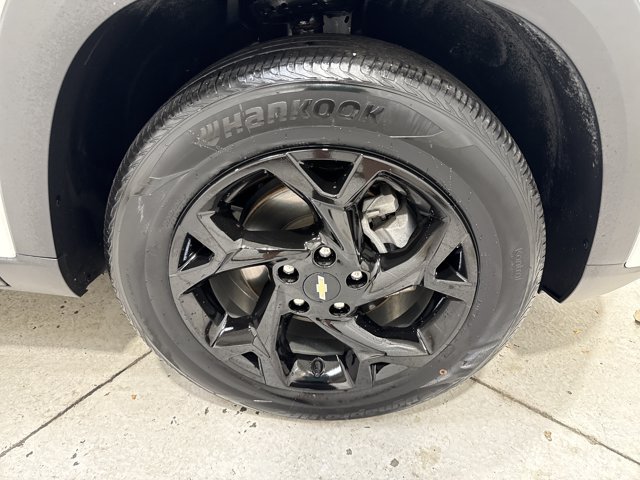 Used 2025 Chevrolet Trax LT w/ Driver Confidence Package FWD image 29