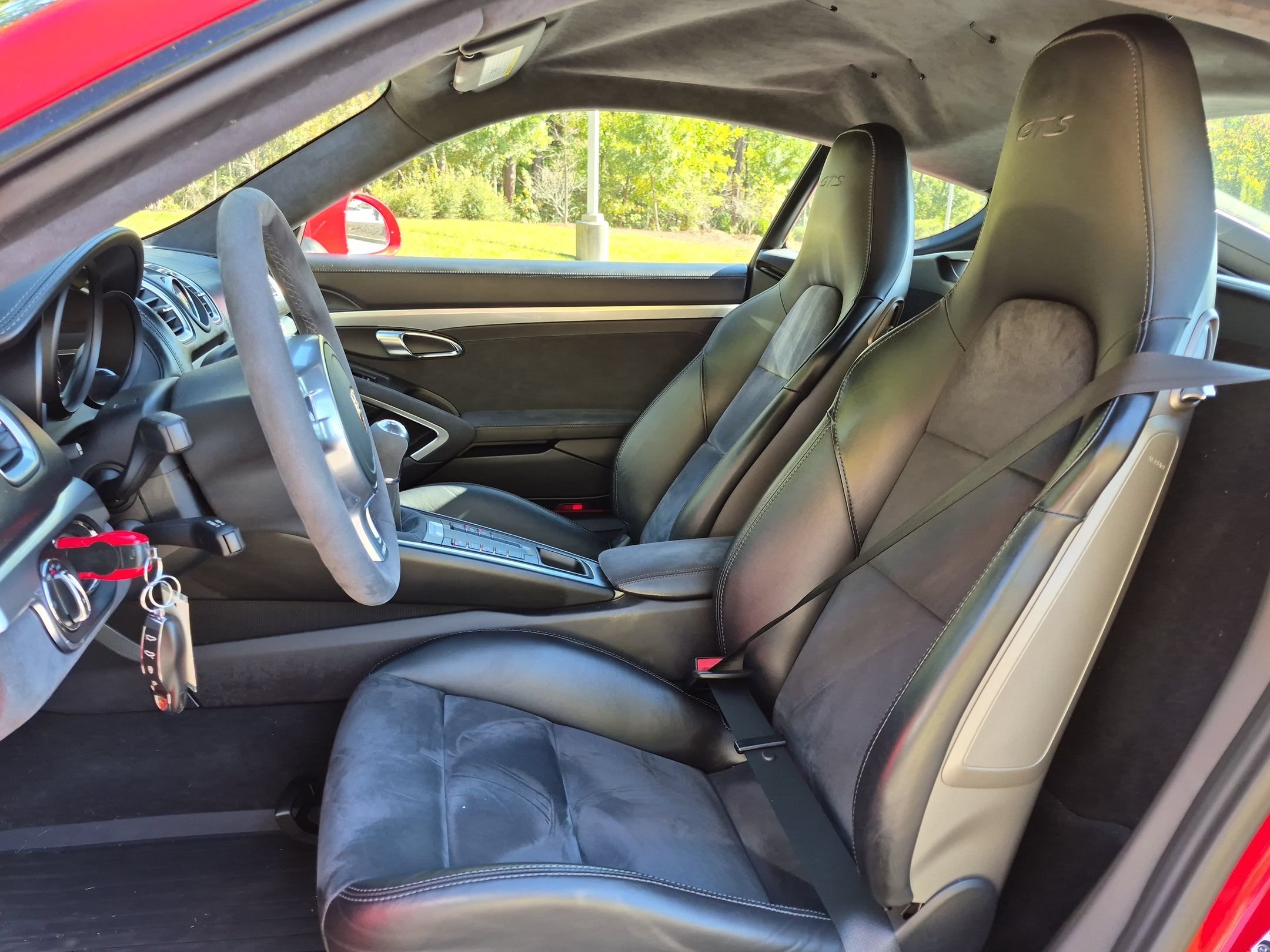 Certified 2015 Porsche Cayman GTS RWD image 5