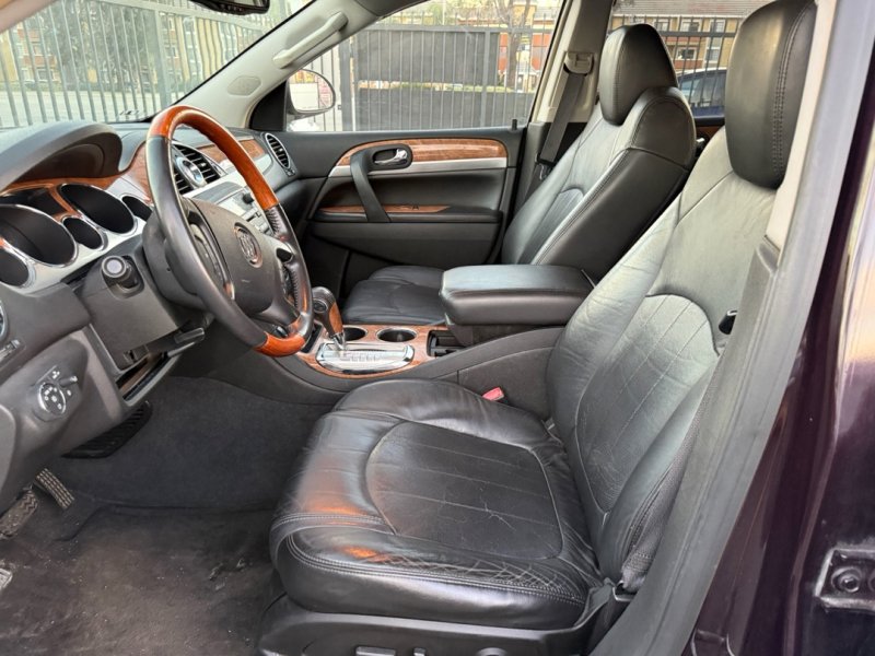 Used 2009 Buick Enclave CXL w/ Driver Confidence Package image 11
