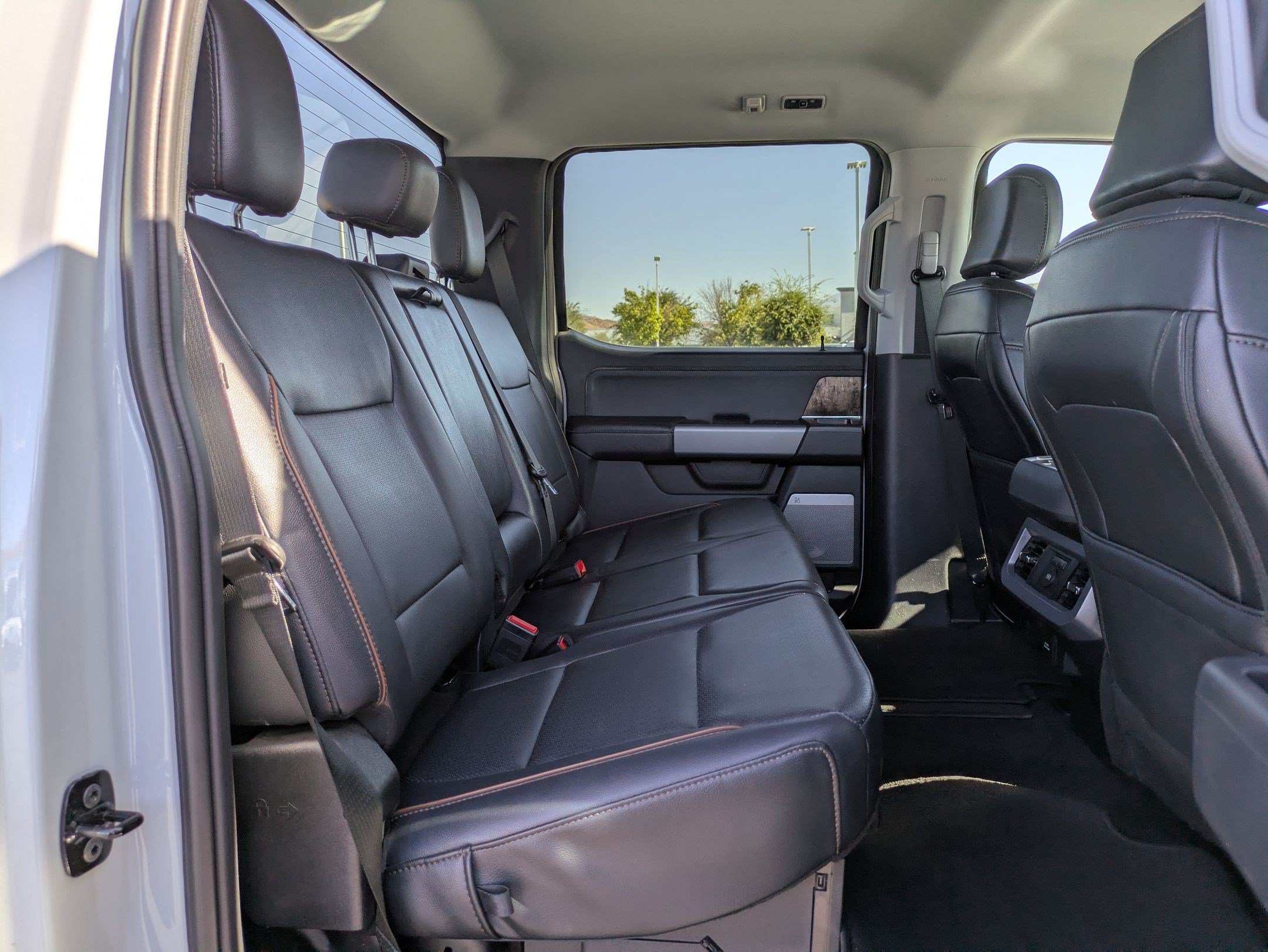 Certified 2025 Ford F250 Lariat AWD/4WD image 32