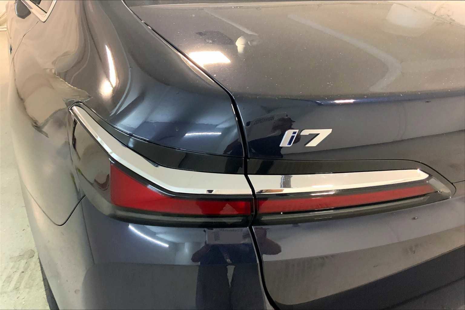 New 2025 BMW i7 xDrive60 AWD/4WD image 14