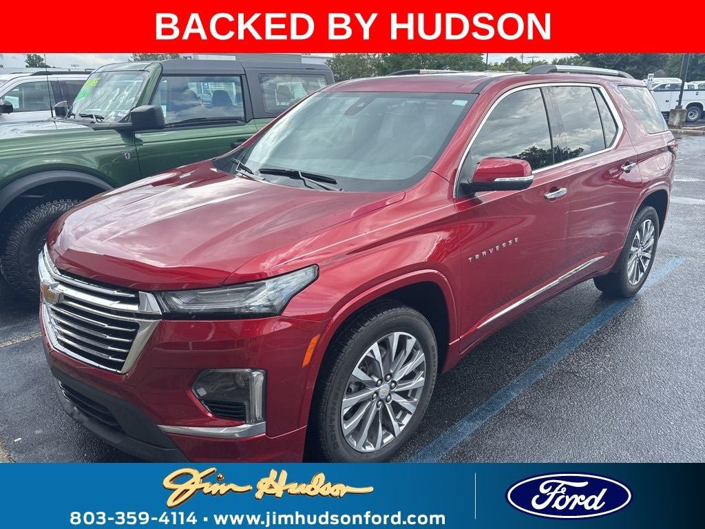 Used 2023 Chevrolet Traverse Premier FWD image 1