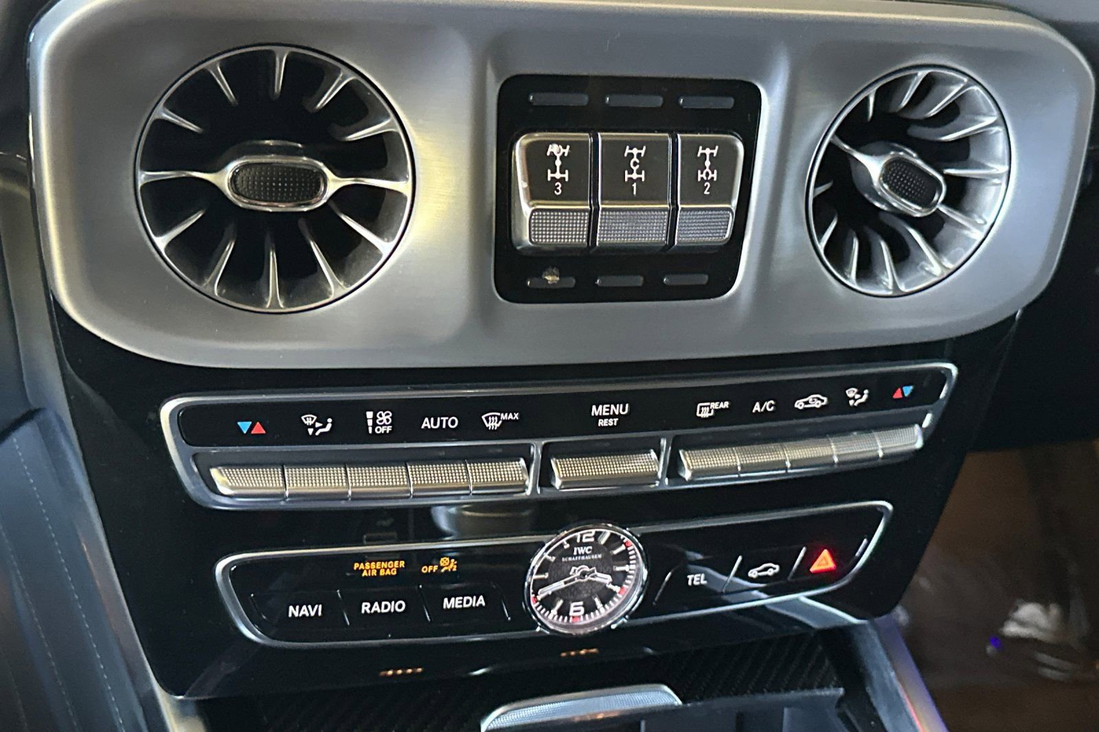 Used 2024 Mercedes-Benz G 63 AMG 4MATIC image 31